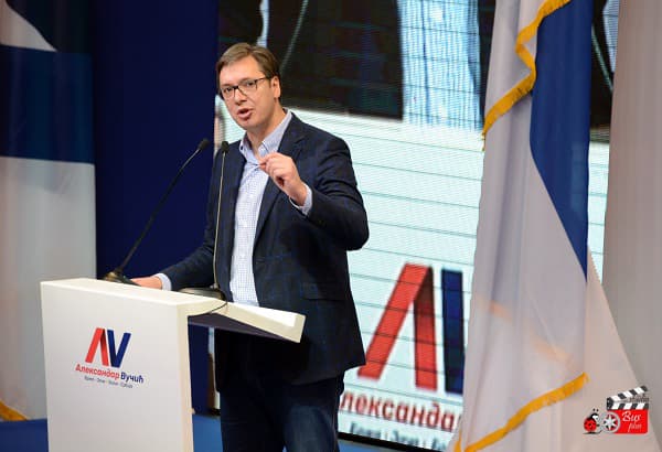 Vučić u Čačku: Srbija će ostati stabilna! Neću govoriti o neistomišljenicima, neka oni govore sami o sebi! (VIDEO)