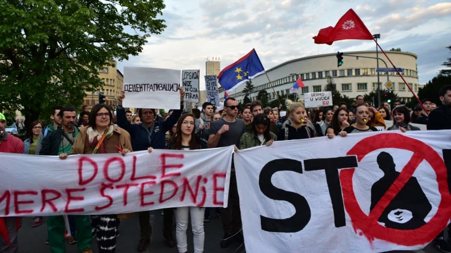 PROTESTI U SRBIJI: Dva ili tri scenarija za sutra