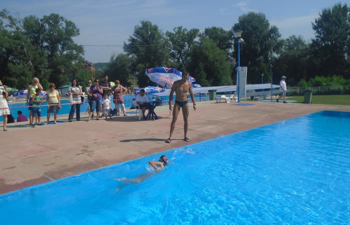 Čačak: Danas počinje škola plivanja