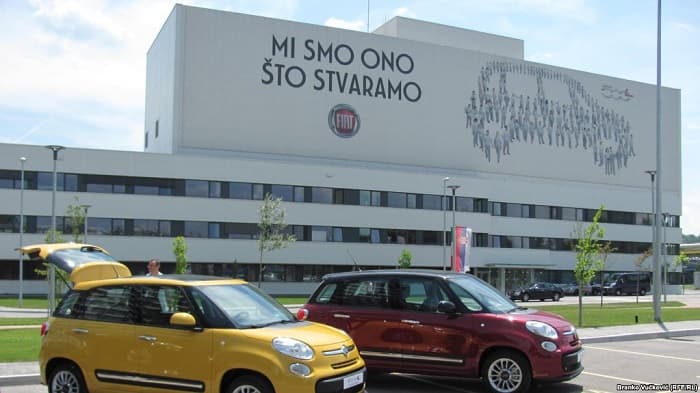 Radnici Fijata nastavili proizvodnju, danas pregovori u Vladi
