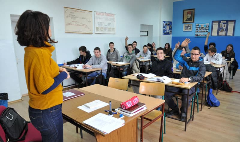 PRED NOVU ŠKOLSKU GODINU: Tehnološki višak su 4.473 nastavnika
