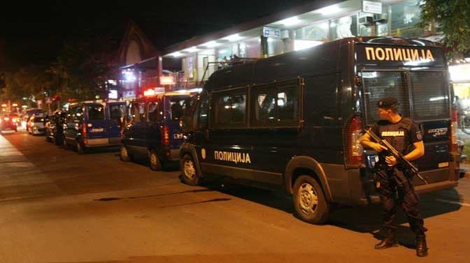 EVO ZAŠTO JE BEOGRAD SINOĆ BIO BLOKIRAN: Njih je policija tražila u Vihoru! Uskoro blokada gradova širom Srbije!