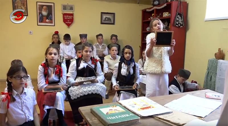 ZAKORAČITE U VREMEPLOV: 80 godina OŠ "Milica Pavlović" kroz fantastičnu priču (VIDEO)