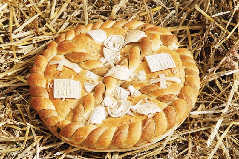 Tradicionalno lomljenje česnice u organizaciji Nove Srbije