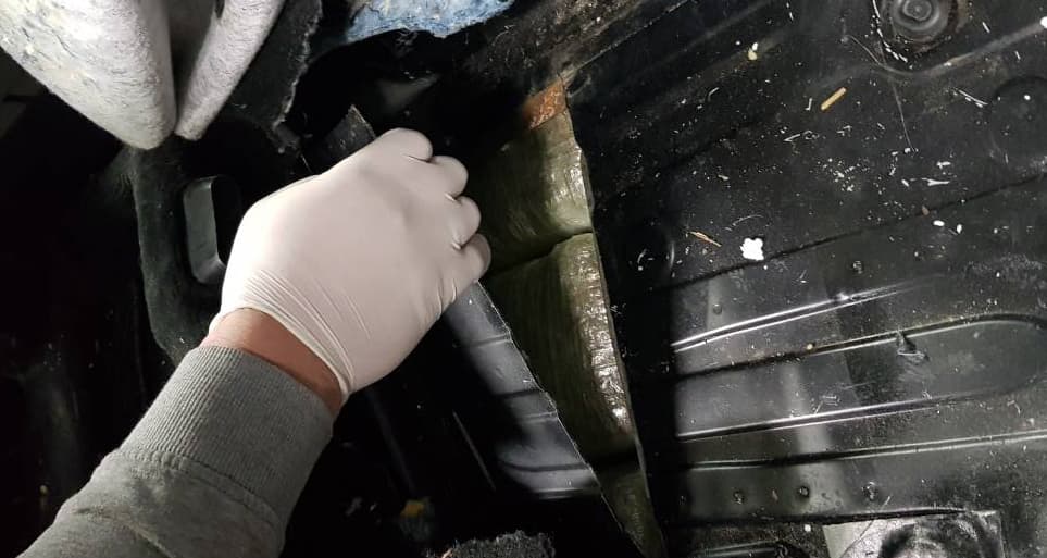 Mrčajevci: Uhapšen sveštenik i veroučitelj sa 27 kg skanka