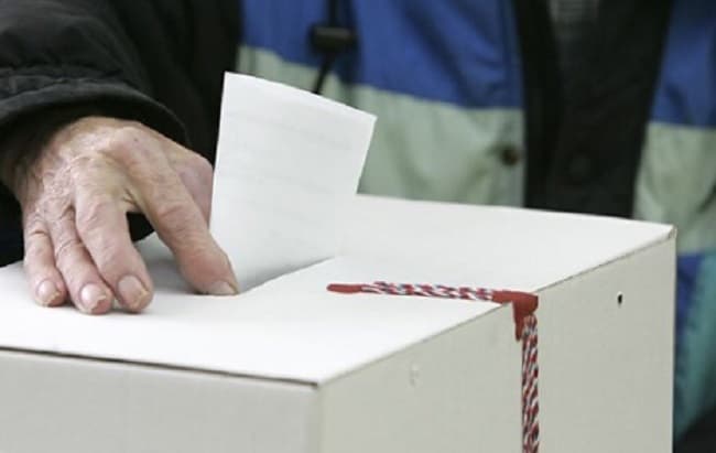 Prvi rezultati: SNS, pa čilas. DS ispod cenzusa