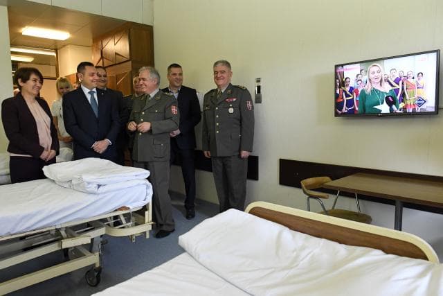 Kompanija Mozzart donirala 400 televizora za VMA