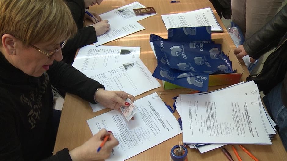 Kod notara besplatna overa dokumenata za upis u školu i na fakultet