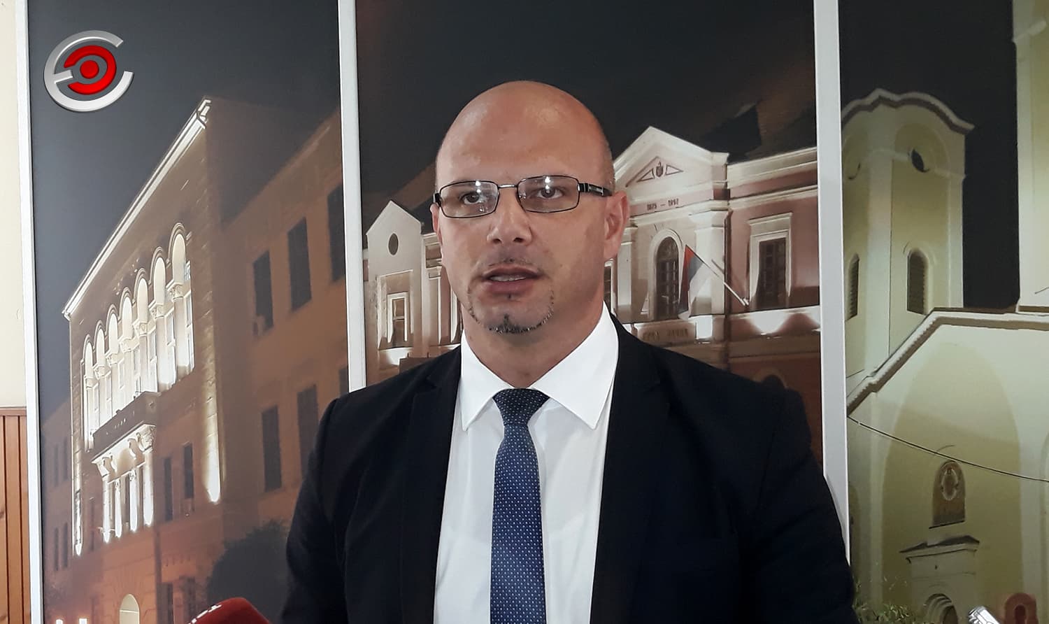 Trifunović: Osuđujem deljenje kukavičkih flajera u Čačku
