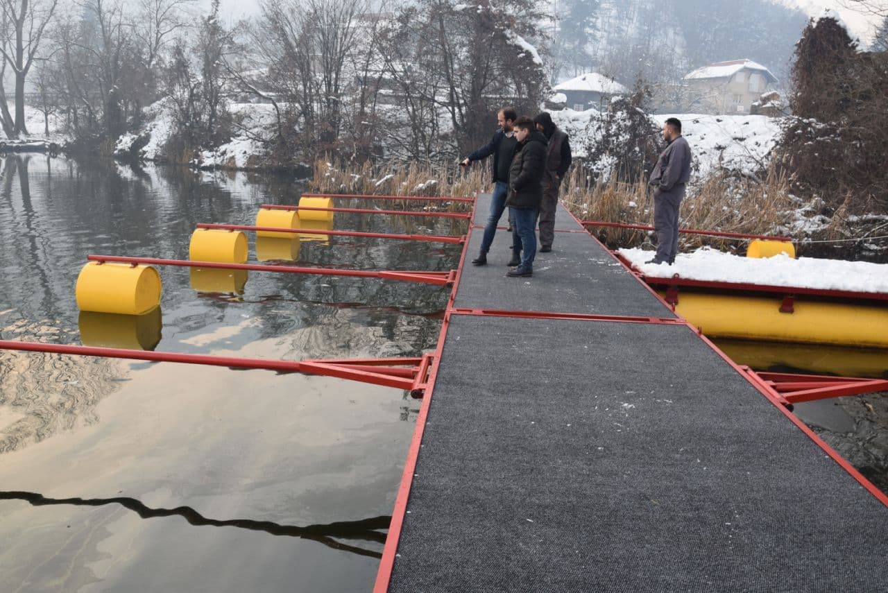 EKSKLUZIVNO: Na jezeru Međuvršje postavljena marina za čamce, prva u ovom delu Srbije (FOTO)