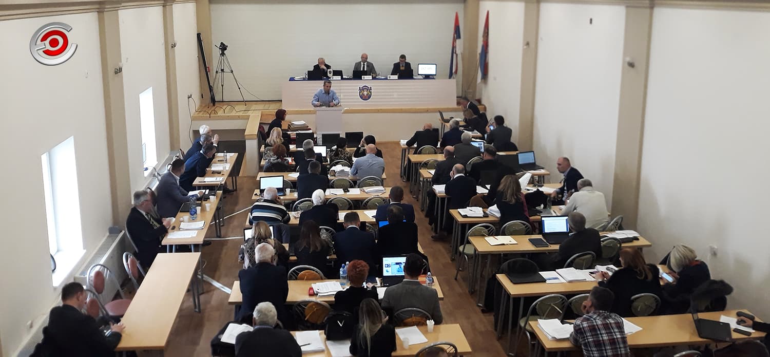 Dveri: Gradonačelnik nastavlja rasprodaju imovine Čačka