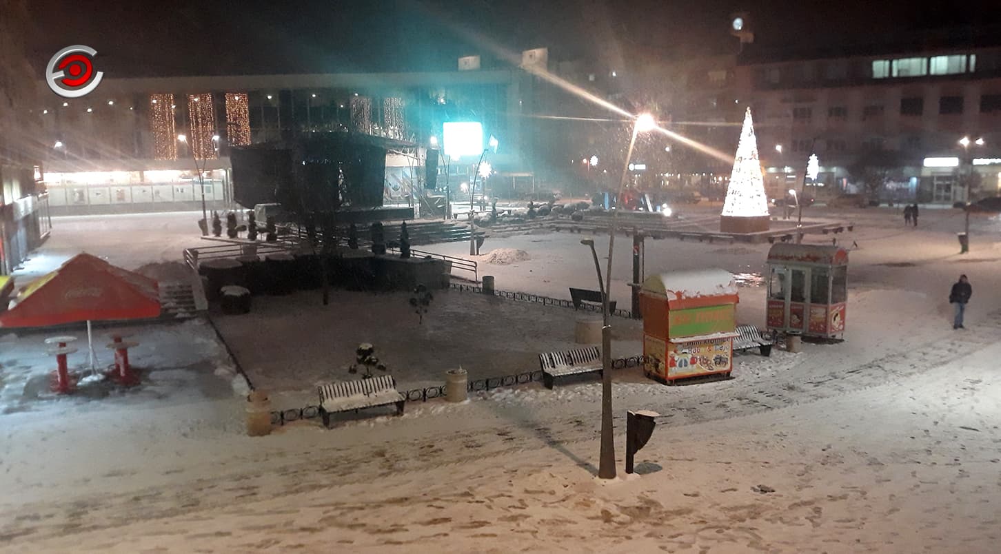 Apel vozačima zbog ledene kiše i obilnog snega