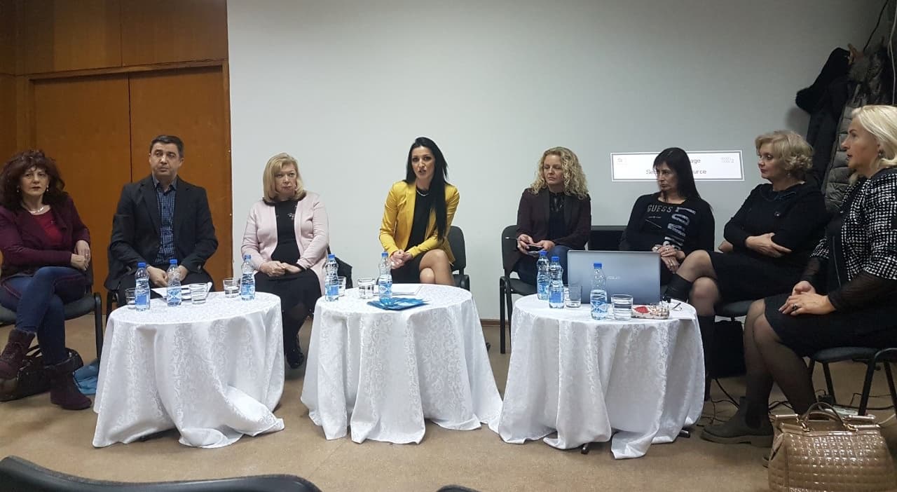 U Čačku održana tribina "Nasilje nad ženama"