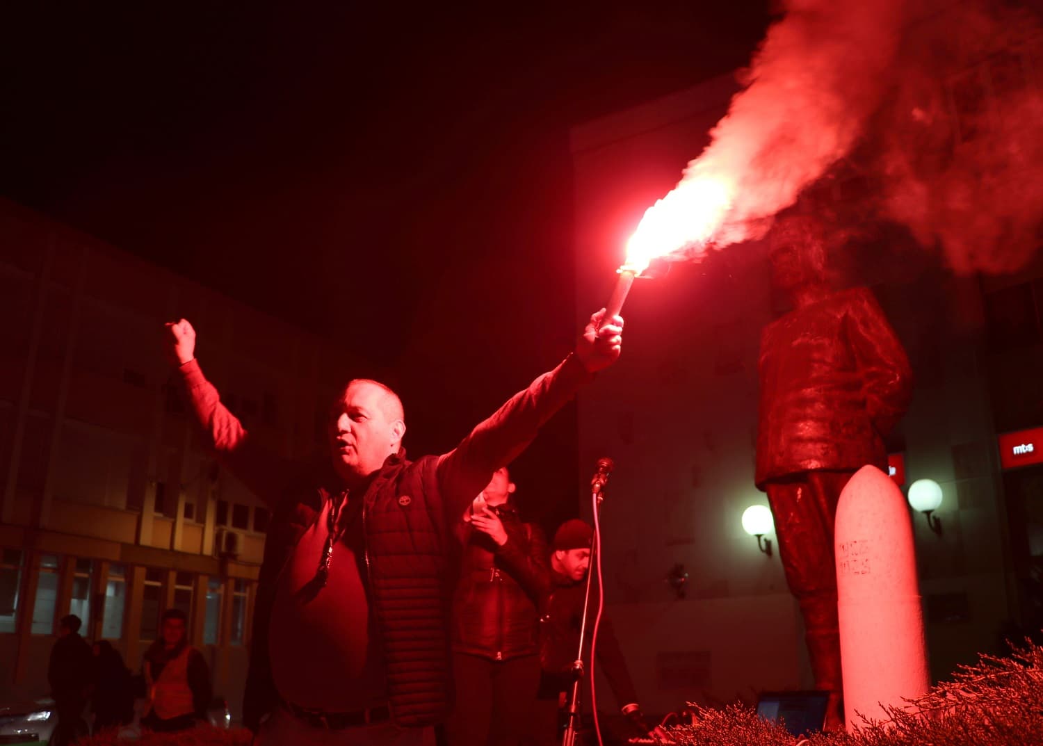 "1 od 5 miliona Čačak": Pred nama su dani koji zahtevaju da Čačani ponovo podignu barjak slobode (FOTO)