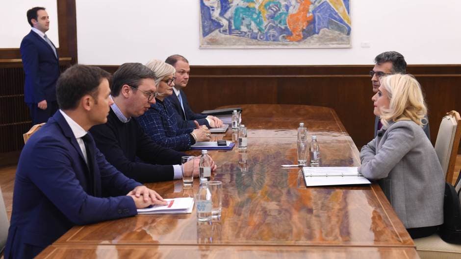Vučić: Ubrzo "leks specijalis" kojim će biti rešen problem kredita u švajcarcima