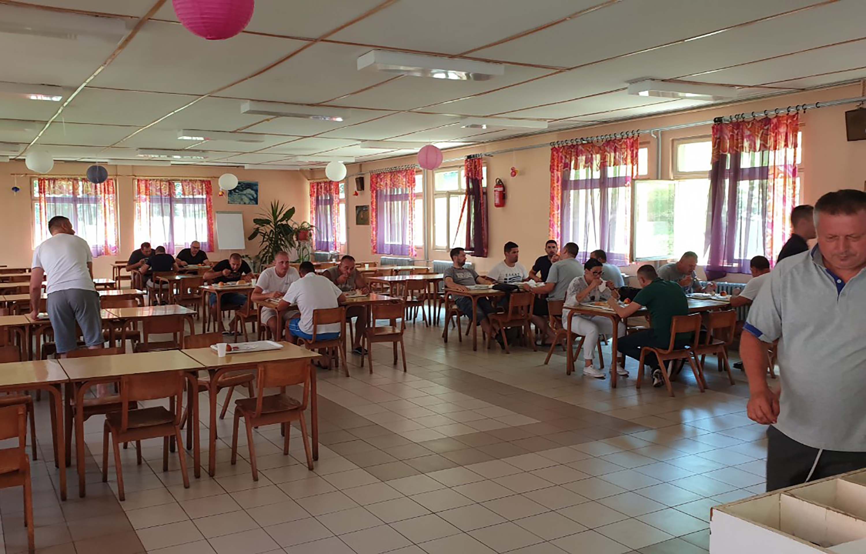 PU Čačak: Nije istina da su policijski službenici smešteni u neadekvatni uslovima u Guči