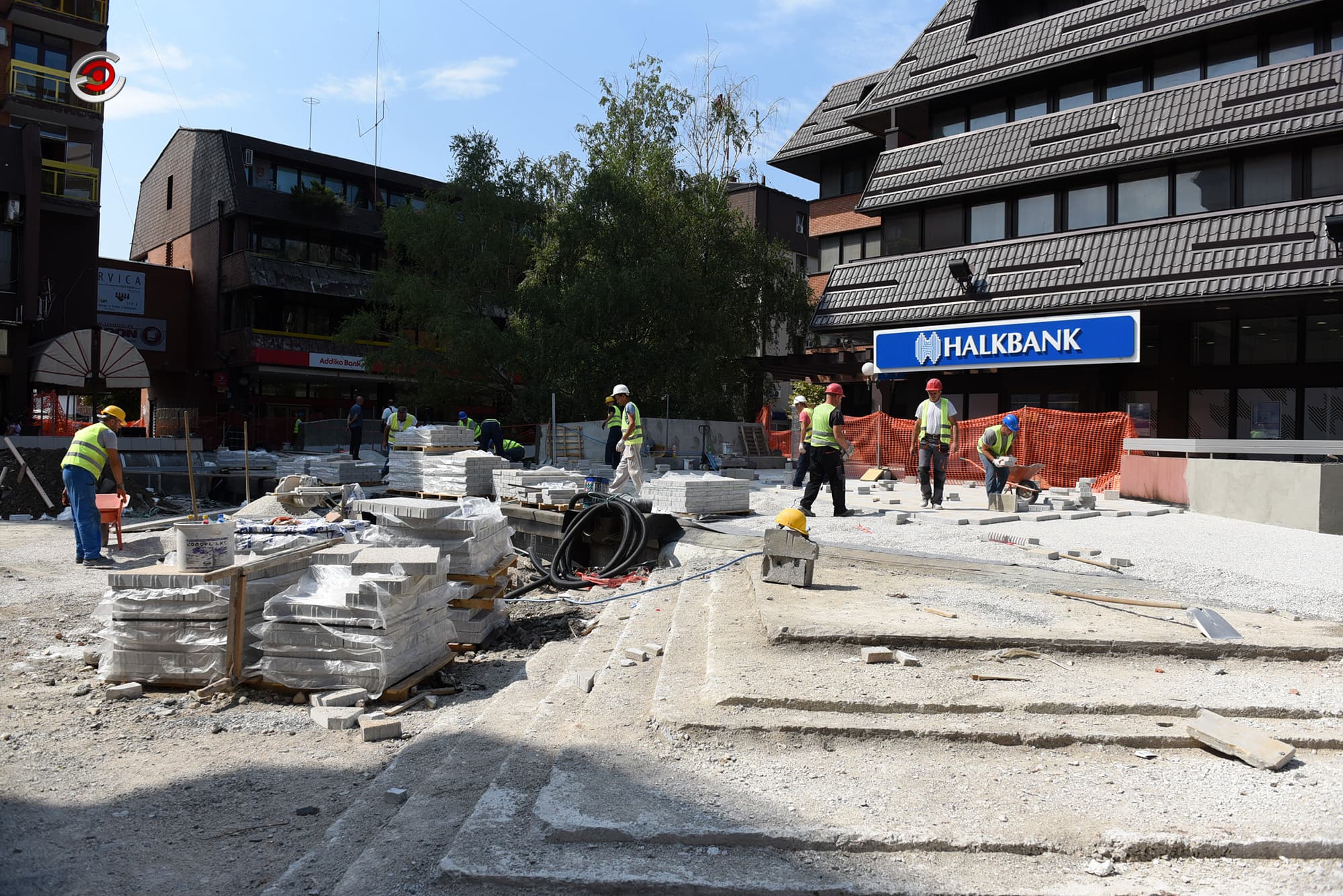 Pri kraju radovi na uređenju platoa kod "Gradske rupe" (FOTO)