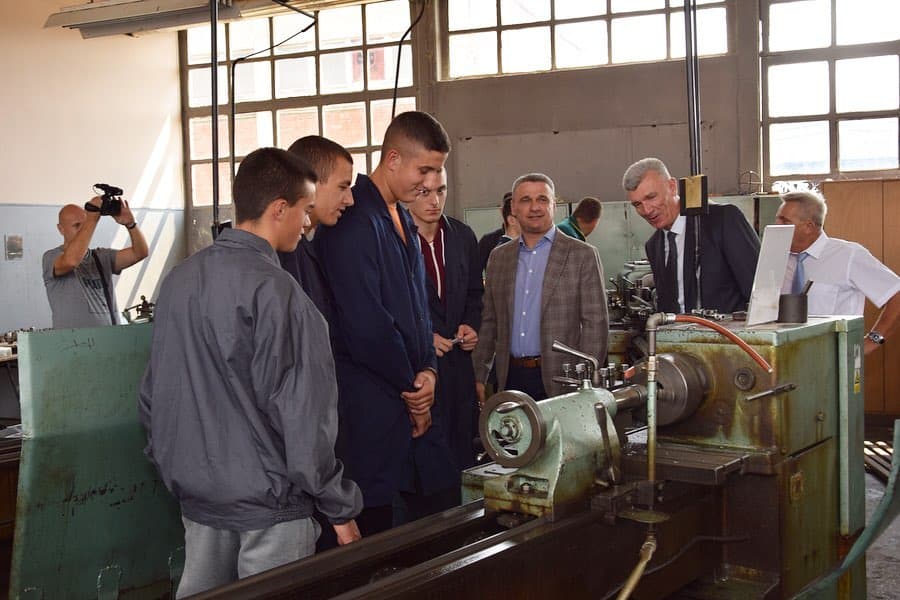 Mašinsko - saobraćajna škola Čačak obeležila 116 godina postojanja