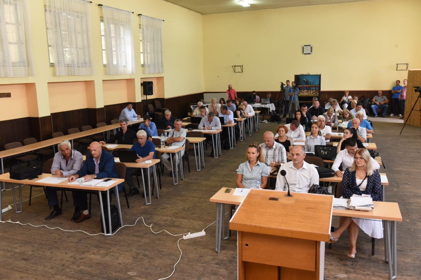 SEDNICA U PARMENCU: Trifunović: Rakonjac podneo ostavku; Rakonjac: Vratio sam mandat, izašao sam iz svega
