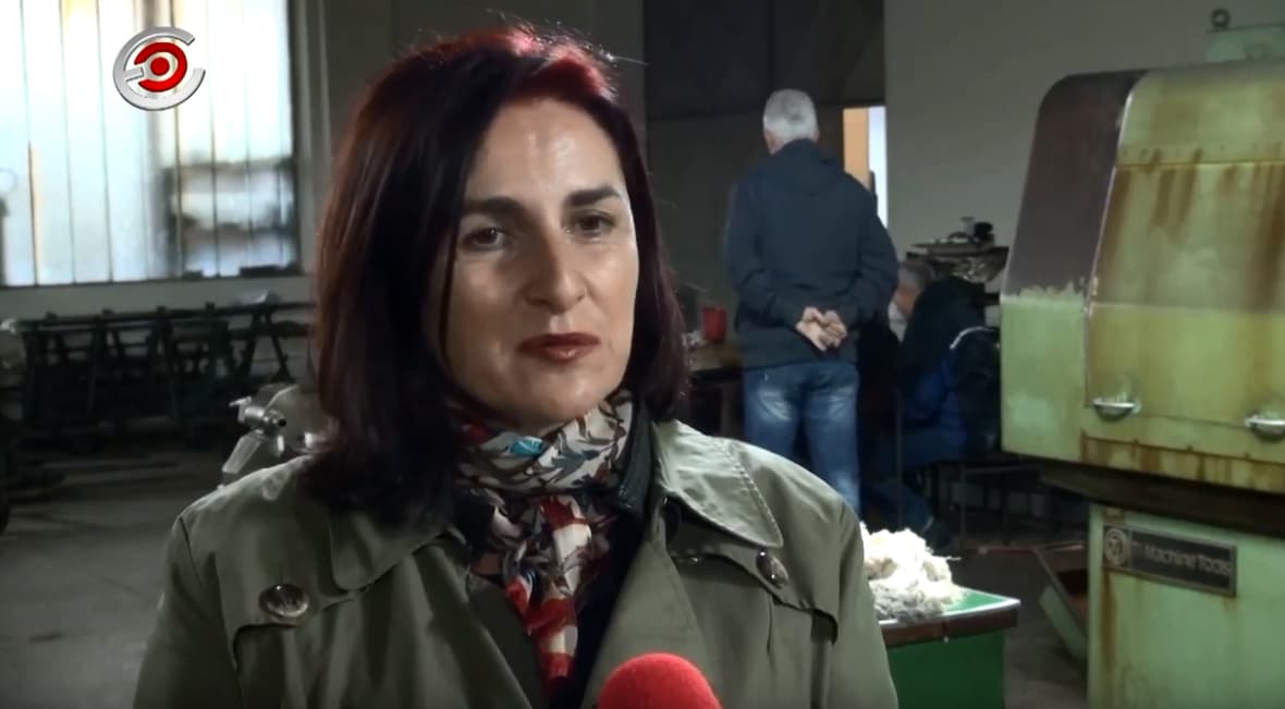 Dveri: Napadnuti aktivisti stranke, privedena potpredsednica
