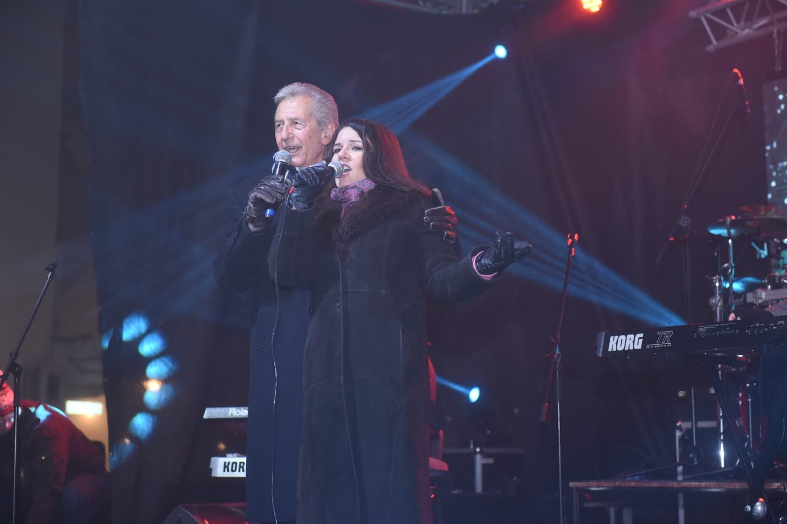 Čačak: Srpska Nova godina uz pesme Miroslava Ilića i vatromet (FOTO)