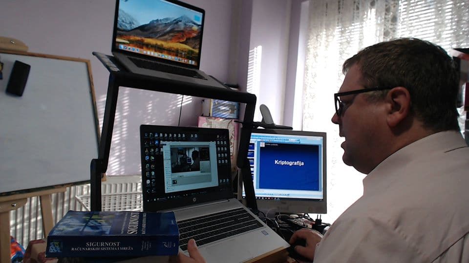 FTN uspešno sprovodi nastavu elektronskim putem