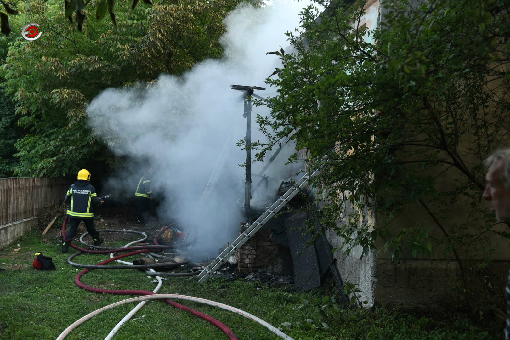 Nepoznati muškarac zapalio napuštenu kuću u Ul. Vojvode Stepe u Čačku