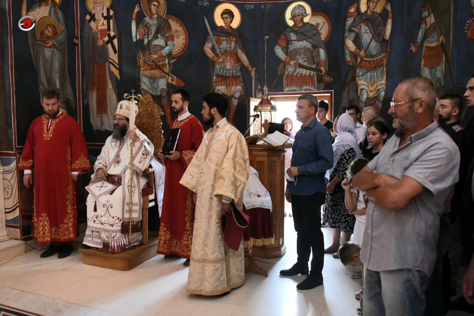 U crkvi na brdu Ljubiću služena Sveta arhijerejska liturgija i parastos za sve srpske junake (FOTO)