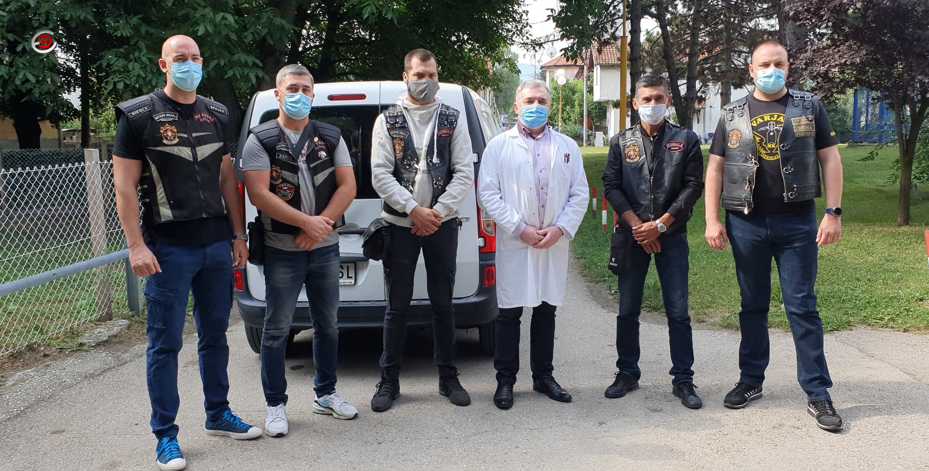 Moto unija Čačka uručila humanitarnu pomoć Domu zdravlja i Gradskoj bolnici (FOTO)