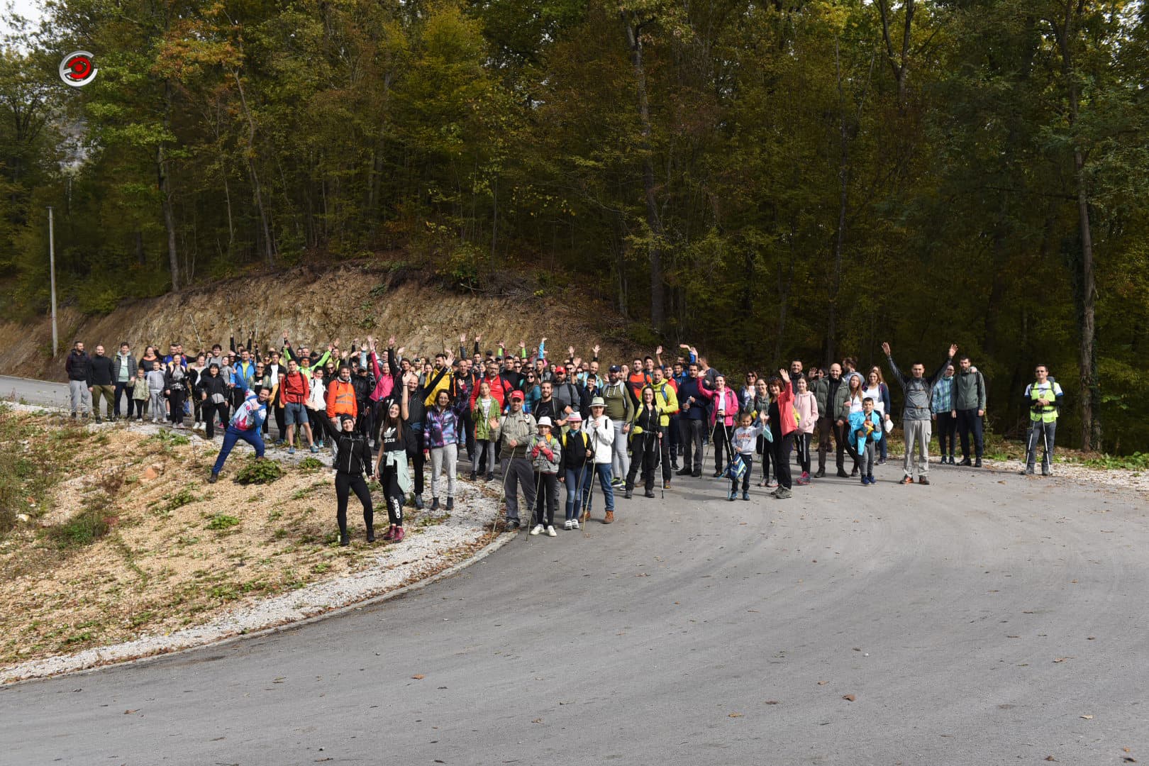 Humanitarni uspon na Kablar: Milion koraka za Anikin dug i lep život (FOTO)