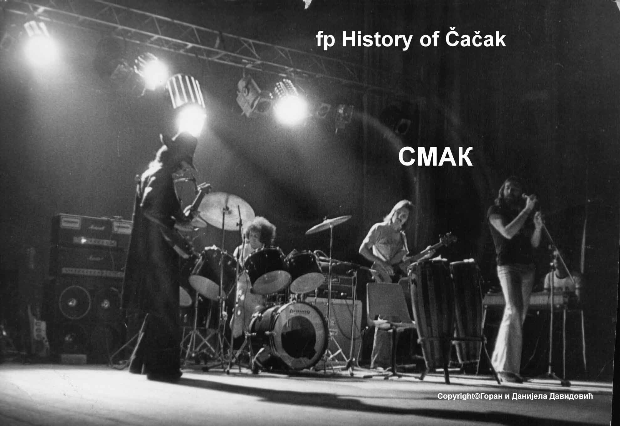 U decembru 1971. osnovana grupa Smak