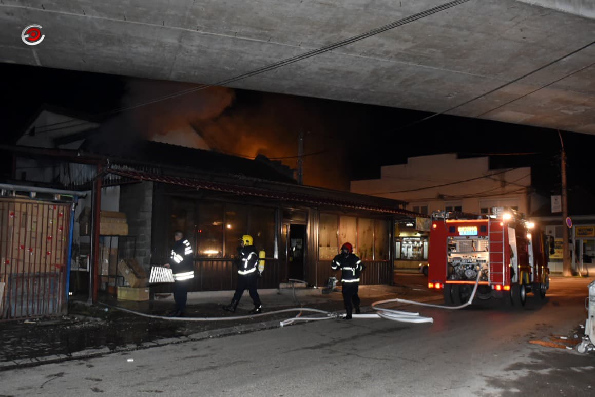 Požar u cvećari u Ljubiću (FOTO)