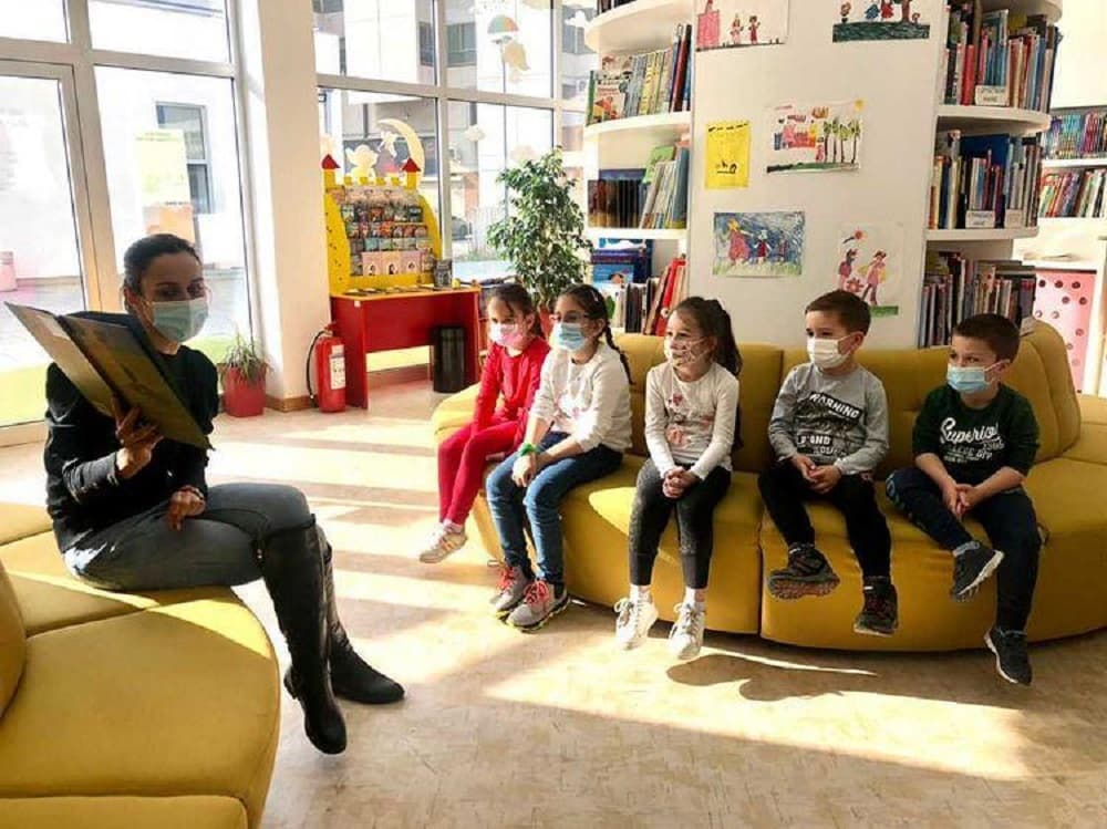 Malci genijalci na putovanju kroz Biblioteku