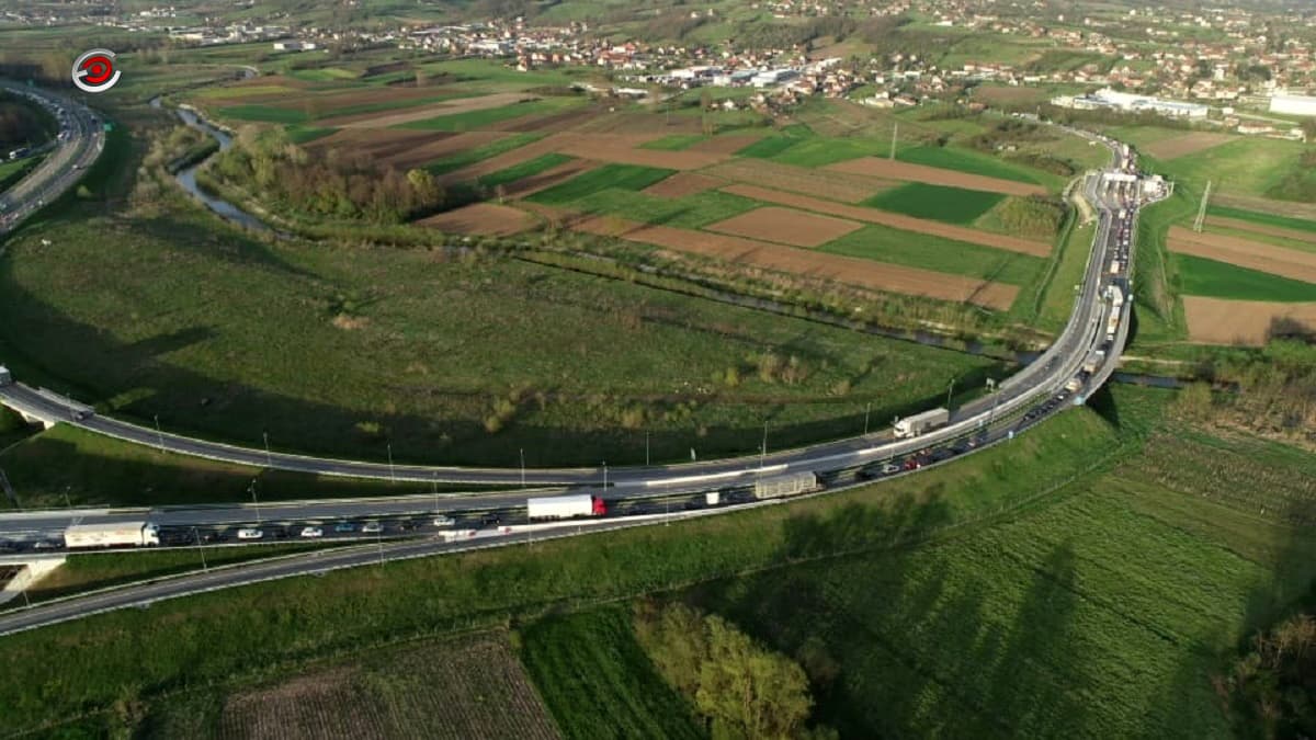 Auto-put Miloš Veliki: Formirana kolona od osam kilometara, čeka se više od dva sata