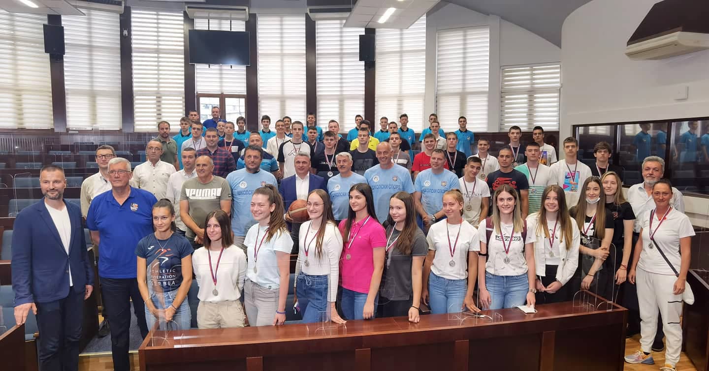 Organizovan prijem za uspešne mlade sportiste iz Čačka
