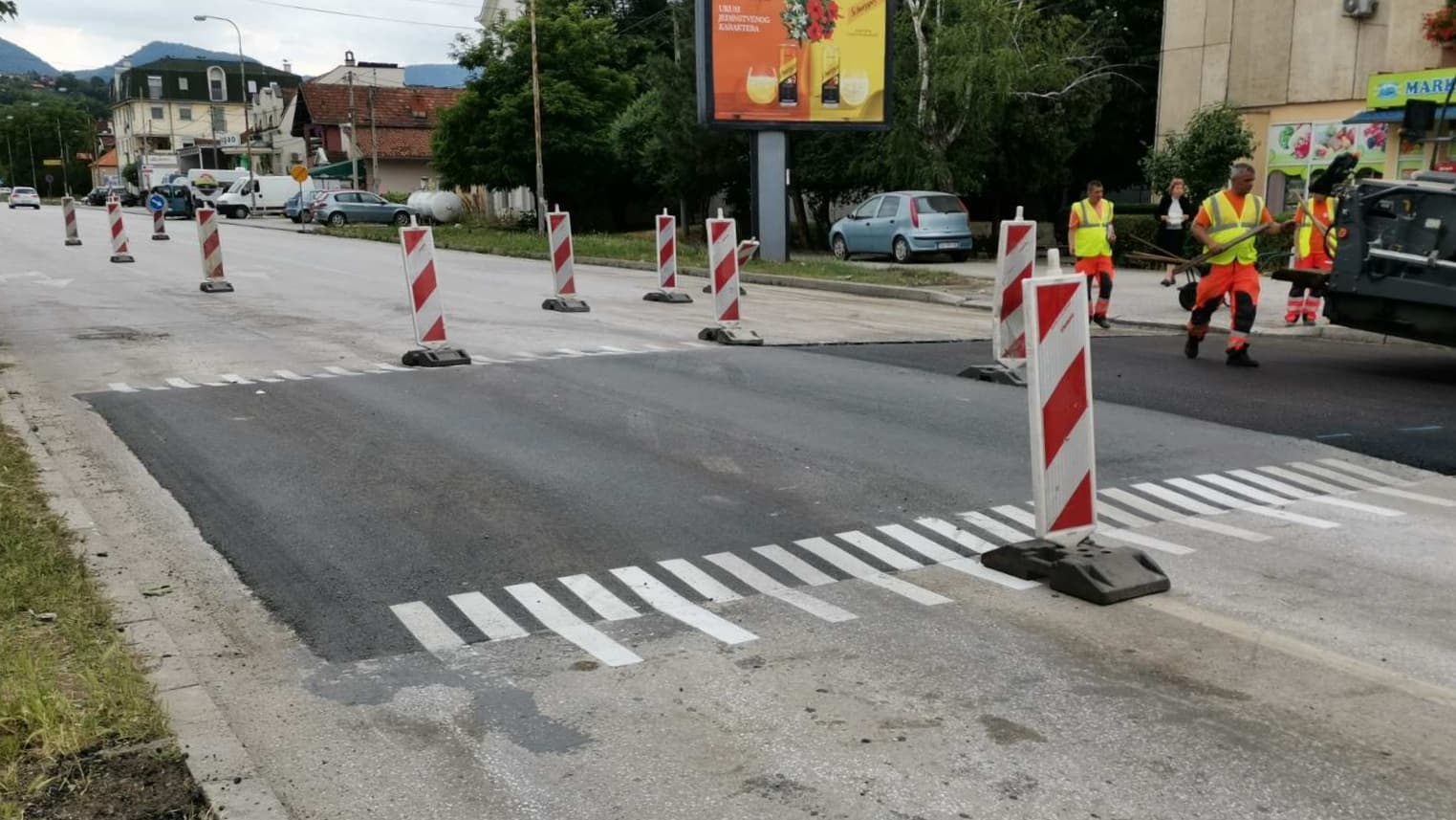 Završetak radova na postavljanju horizontalnih usporivača saobraćaja u Ulici Dr Dragiša Mišović