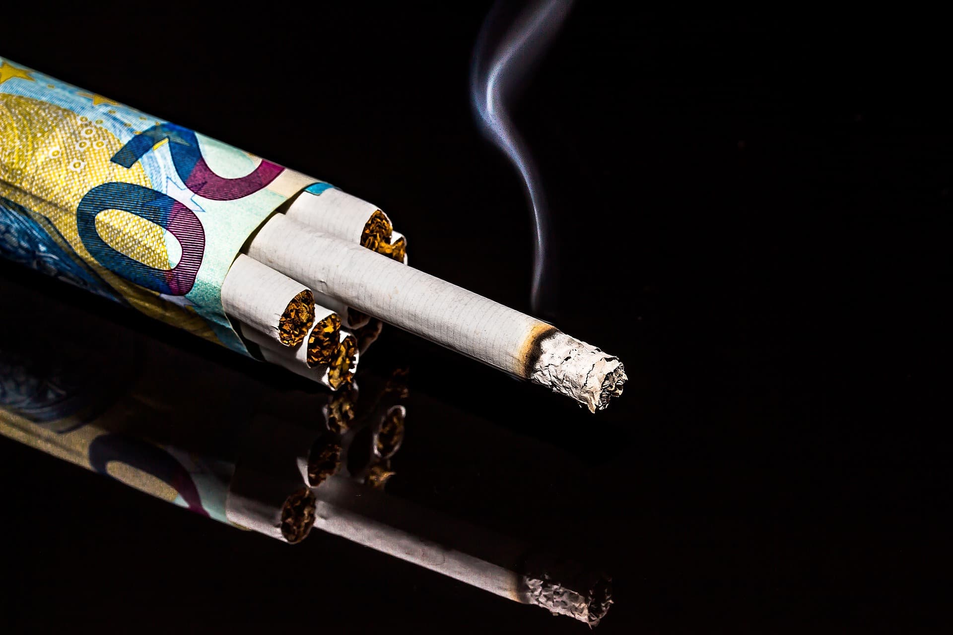 Cigarete poskupljuju: Marlboro sad košta 350 dinara, Ronhil 320