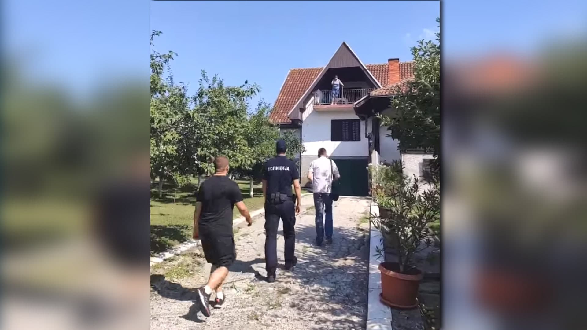 Građani sprečili prinudno iseljenje porodice Zlatić u Ljubiću
