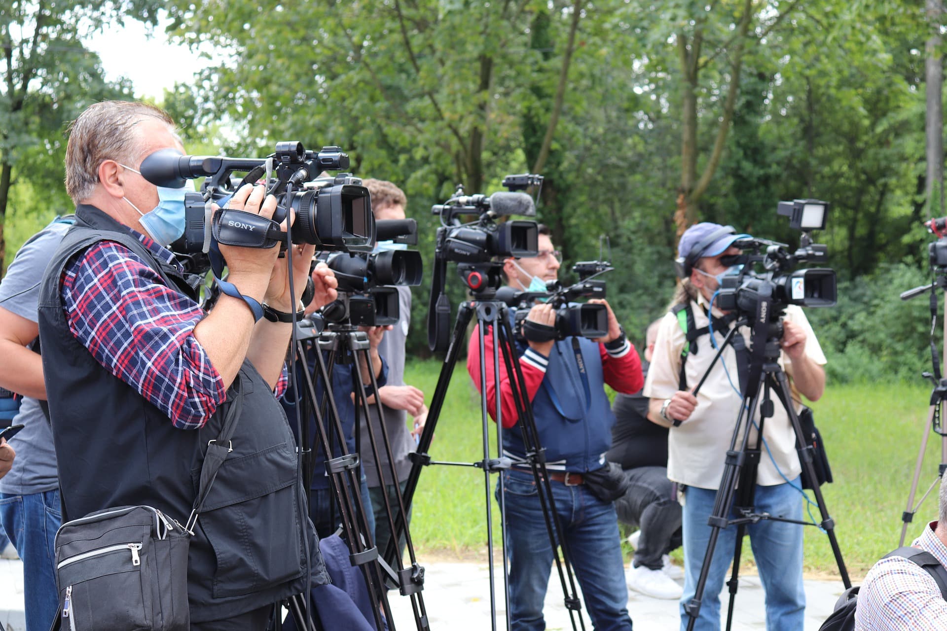 NUNS-NDNV: Zaštiti novinare i novinarke tokom protesta