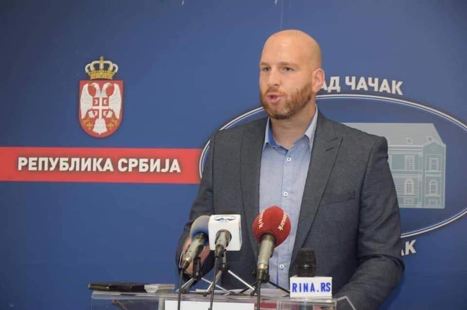 Obrenović: Političarima nije mesto u Preljini! Guše narodni bunt!