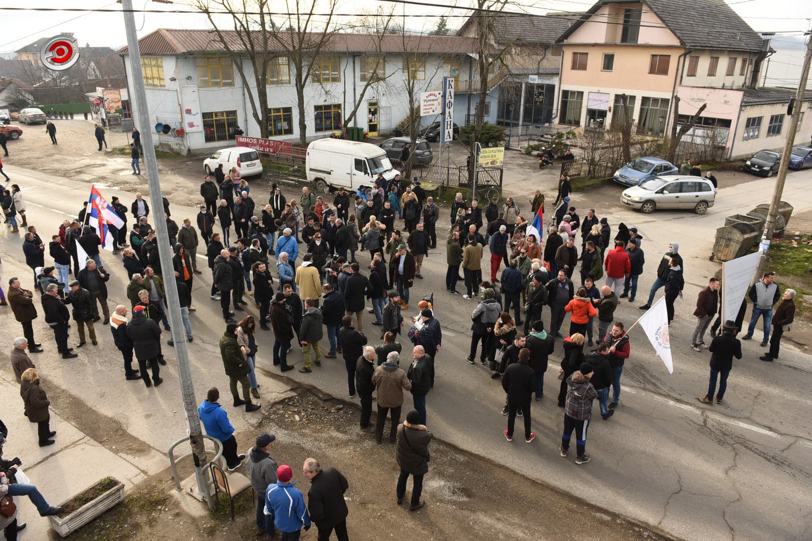 Završena blokada puta u Preljini, zabeležen jedan incident i nekoliko verbalnih rasprava (FOTO)