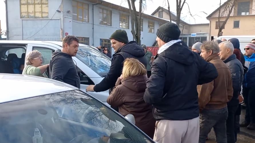 Završena blokada u Preljini uz dva incidenta (VIDEO)