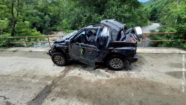 Strašna nesreća kod Čačka: Automobil sa četiri mladića sleteo sa mosta u reku Kamenicu