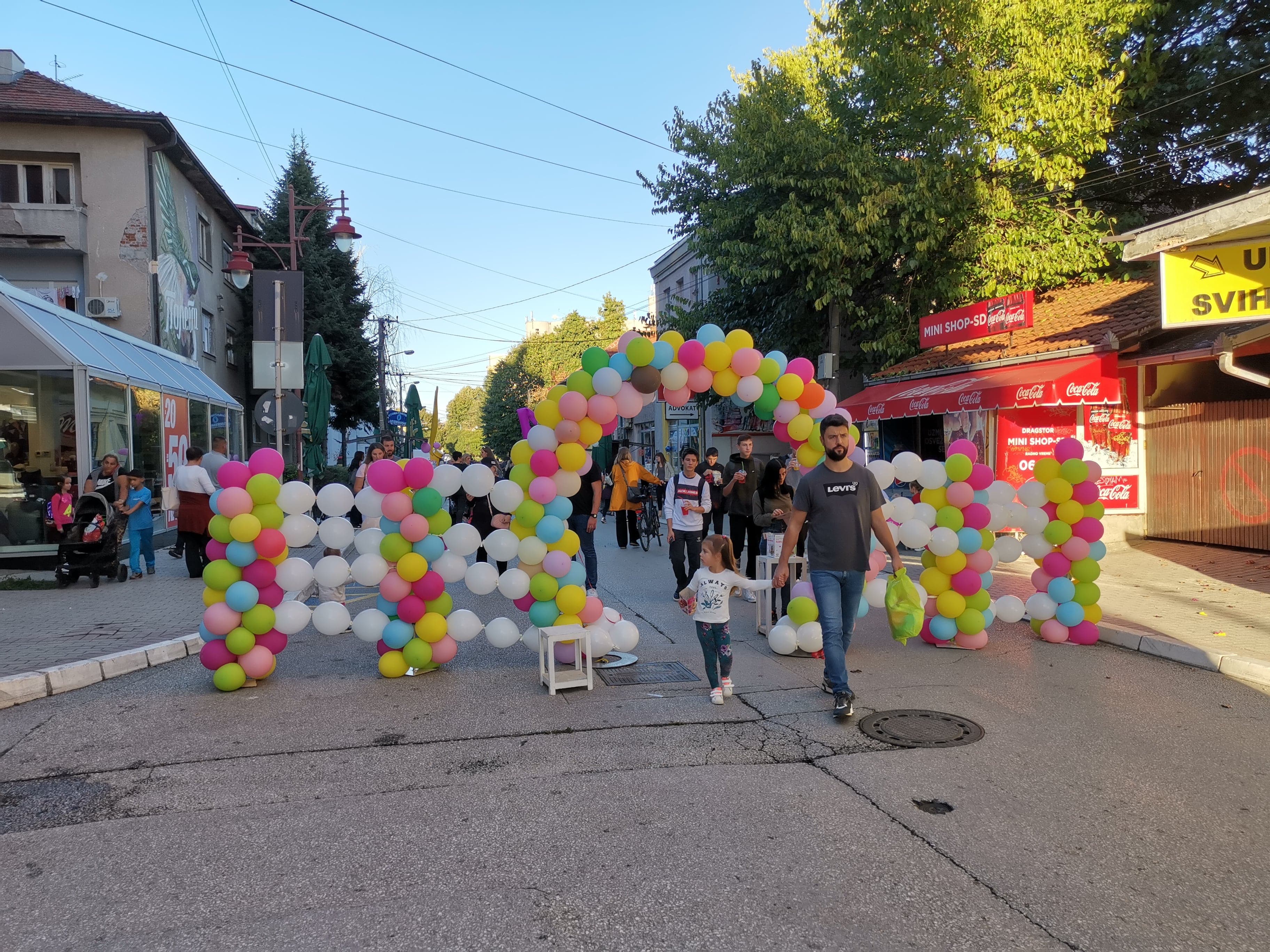 Ulica otvorenog srca u Čačku za Nađin prvi korak (FOTO)