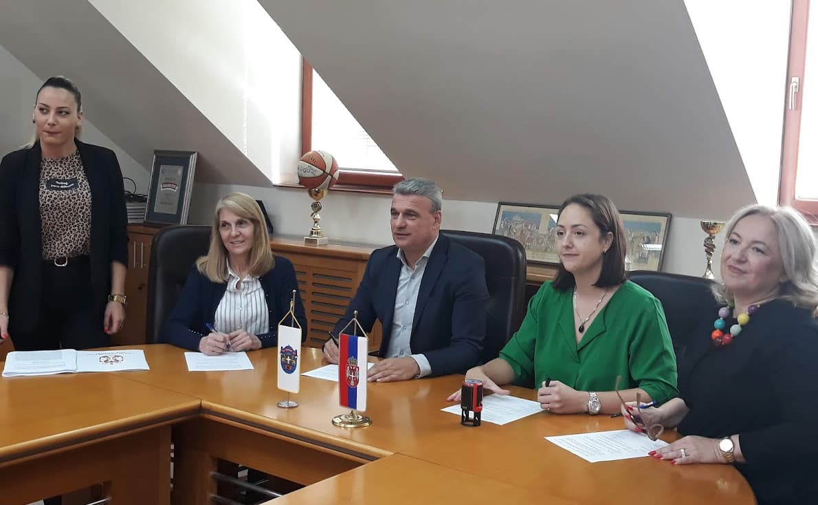 Bivša zgrada "Jugobanke" od danas i zvanično u vlasništvu grada Čačka