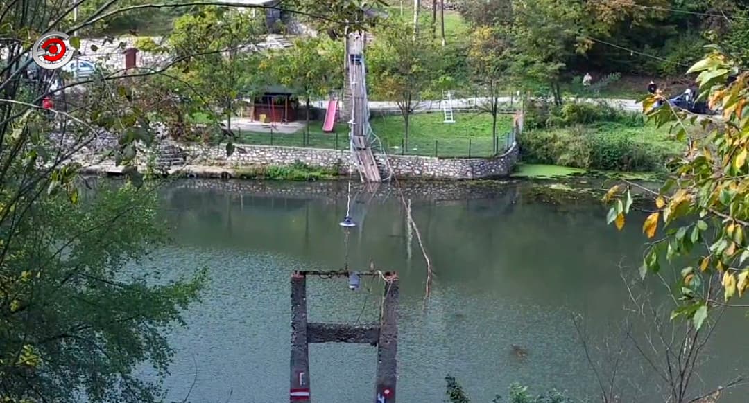 Dve žene poginule, više osoba povređeno, dok se za još jednom traga (FOTO+VIDEO)