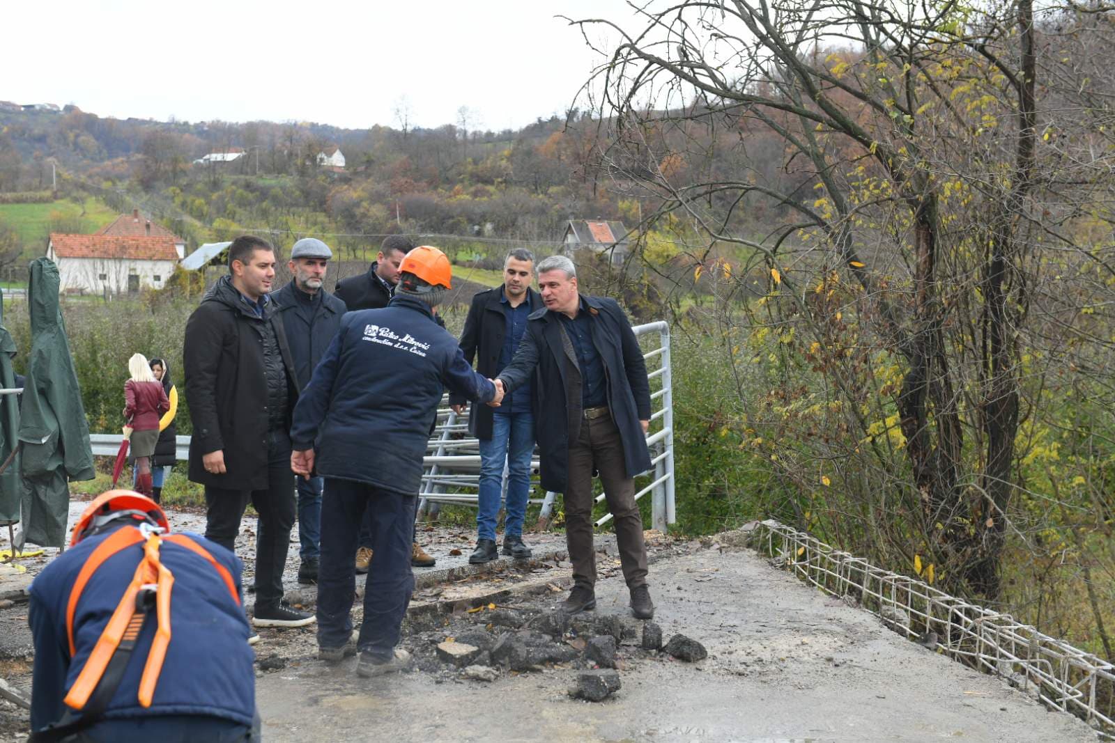 U toku rekonstrukcija mosta preko Čemernice u Miokovcima