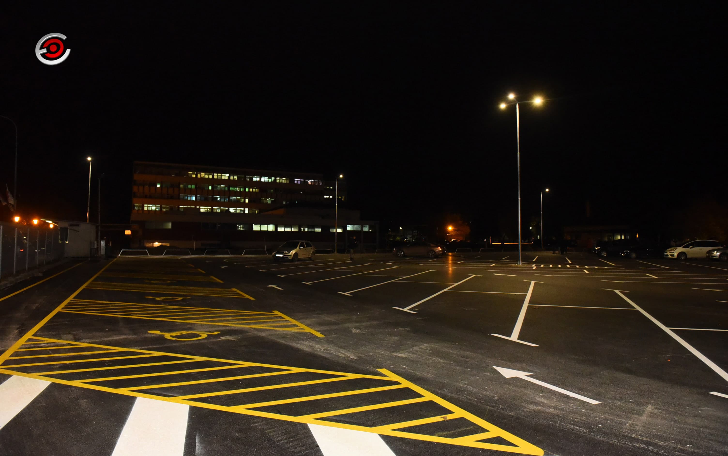 Završen novi parking sa 117 mesta u krugu Opšte bolnice Čačak (FOTO)