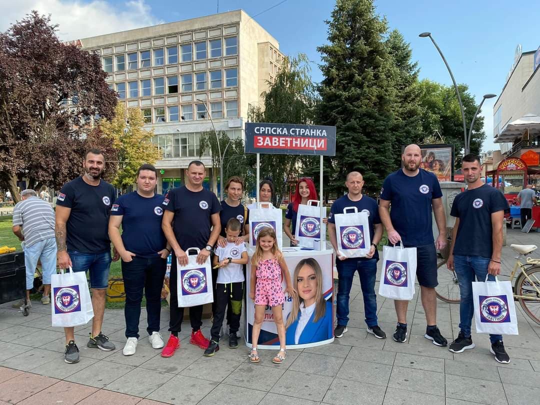 Hleba i igara? Vlast građane poziva na štednju, a doček Nove godina se organizuje za sve pare!?
