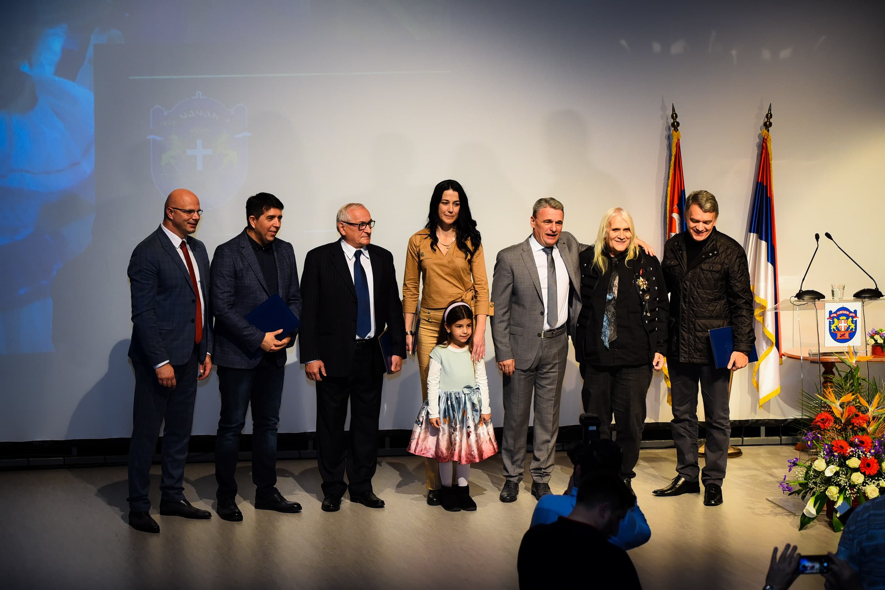 Proslavljen Dan Grada Čačka, dodeljenje Decembarske nagrade i priznanje počasnog građanina (FOTO)